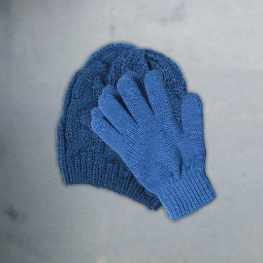 Give a hat, mittens and scarf to a child on the run